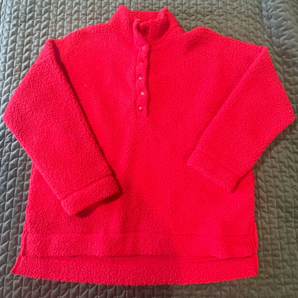 Aerie red sherpa fleece pullover with a snap-button placket size‎ large